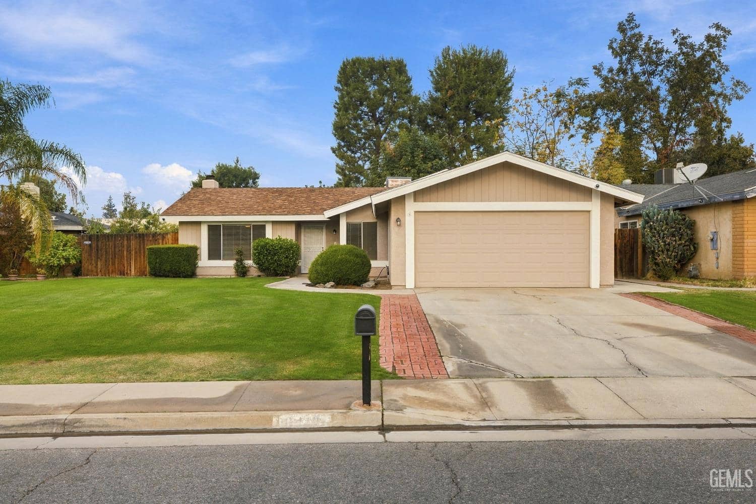 6412 Edgemont Drive